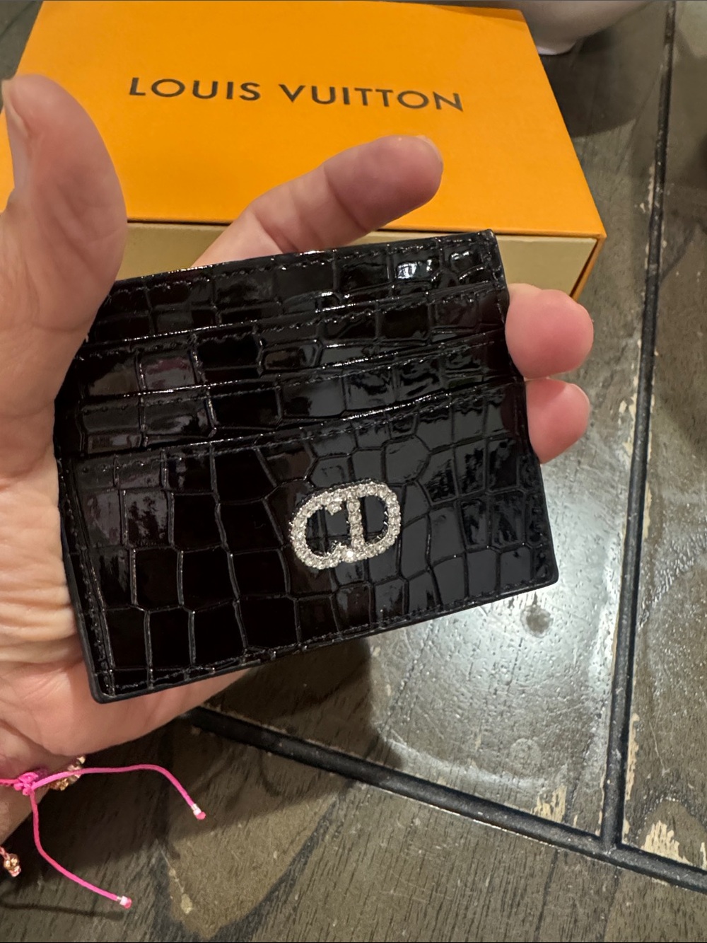 Card holder - Picture 4 of 4